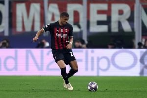 意天空：阿莱格里和塔雷多次去佳夫家中劝他留队，但他已答应纽卡