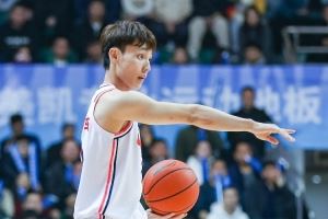 获取行程？偷拍？骚扰？爆料者：我是私生吗？我没徐杰联系方式?