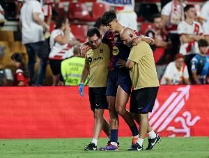 TA：伯纳尔重伤后弗里克与他多次交谈，还给球员送书写寄语