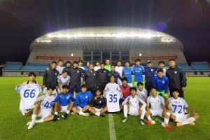 出其不意🎥申花U21球员和新上演“贝克汉姆”式后场超级吊门！