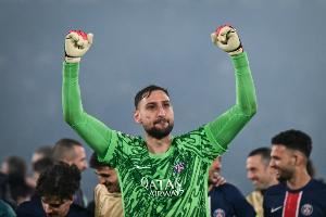 记者：曼城签多纳鲁马转会费3000万欧+浮动，球员今天下午体检