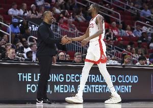 进攻起飞？火箭季前赛4胜0负 场均能轰下131.3分