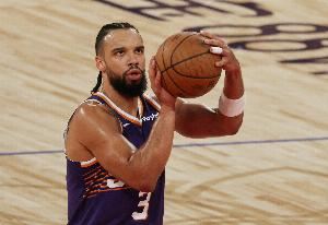 狄龙：比赛胜负往往取决于最后一两个回合的球权争夺