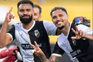 佩德罗-恩里克为罗伯森退役送祝福：能和你同处一间更衣室是荣幸