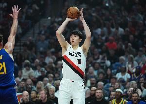 杨瀚森被下放!解说:先多打上比赛吧 和小丁聊过中锋在那很难打