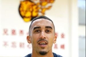 奎因:我会给广东队带来活力 球队需要自己做什么 我都能做到