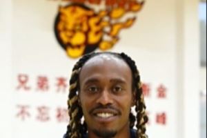 麦考尔:我喜欢赢球 向杜锋指导学习 我的领导力和防守可帮助球队